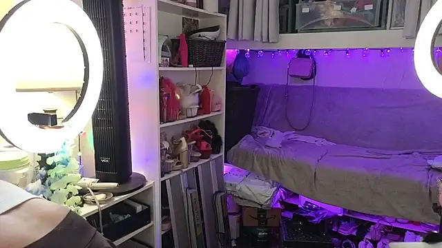 cunty tranny lydia online show from November 4, 2025, 4:00 am