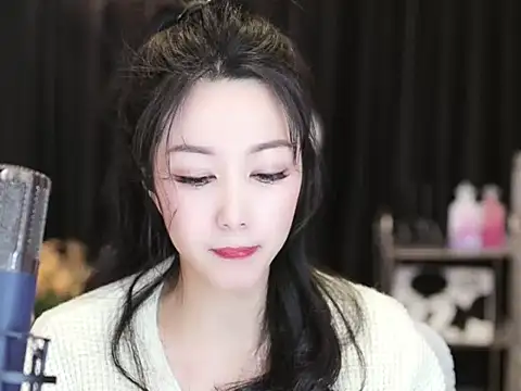 Nuyoah-77 online show from January 19, 2025, 3:53 pm