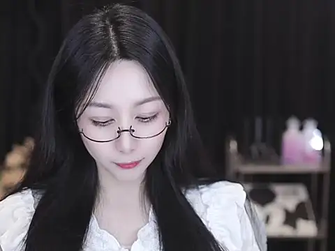 Nuyoah-77 online show from February 24, 2026, 2:59 pm