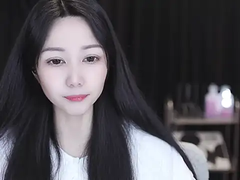 Nuyoah-77 online show from March 6, 2026, 6:32 am