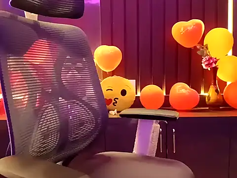 GoldnessAishu online show from February 1, 2025, 6:08 pm