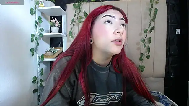 Snapshot of Mia_Rinn chatting on February 5, 2025, 1:11 pm Mia Rinn online show from February 5, 2025, 1:11 pm