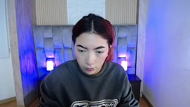 Snapshot of Mia_Rinn chatting on October 16, 2025, 1:45 pm Mia Rinn online show from October 16, 2025, 1:45 pm