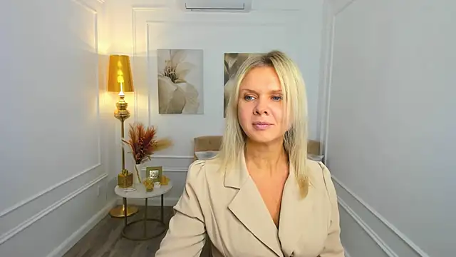 AgathaKlouin online show from March 24, 2026, 7:30 pm