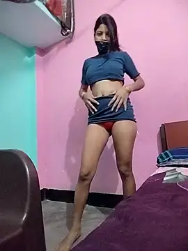Snapshot of Hotty-Divya chatting on October 21, 2025, 6:47 am Hotty-Divya online show from October 21, 2025, 6:47 am