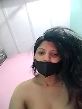 Hotty-Divya online show from April 27, 2026, 2:42 am