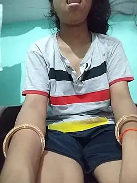 Hotty-Divya online show from July 2, 2026, 3:23 am