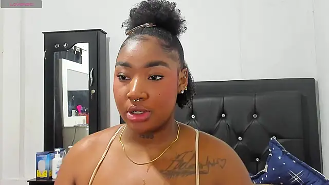 Snapshot of Natassha_brown1 chatting on September 24, 2025, 11:19 pm Natassha brown1 online show from September 24, 2025, 11:19 pm
