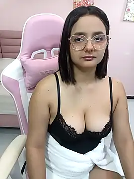 Snapshot of kae_styles chatting on September 9, 2025, 8:30 pm kae styles online show from September 9, 2025, 8:30 pm
