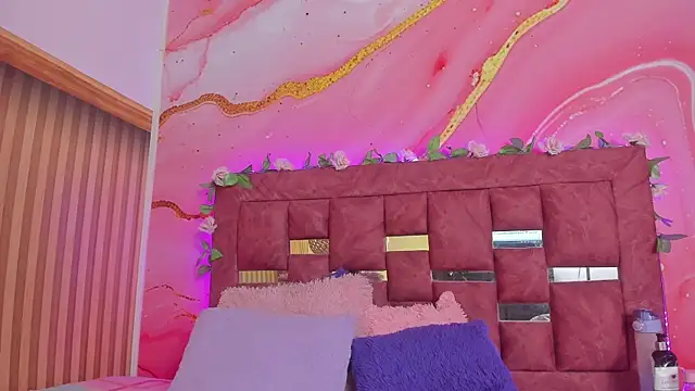 melody paris online show from November 8, 2025, 10:59 am