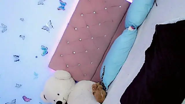 Riossvale online show from April 14, 2026, 7:31 pm