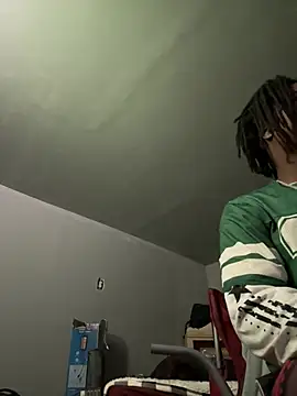 Snapshot of SluttyLyfe4L chatting on March 6, 2026, 1:40 pm SluttyLyfe4L online show from March 6, 2026, 1:40 pm