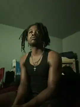 Snapshot of SluttyLyfe4L chatting on March 10, 2026, 12:32 pm SluttyLyfe4L online show from March 10, 2026, 12:32 pm