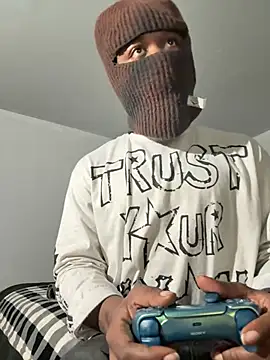 Snapshot of SluttyLyfe4L chatting on March 27, 2026, 5:56 pm SluttyLyfe4L online show from March 27, 2026, 5:56 pm