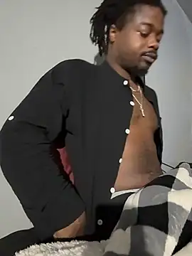 Snapshot of SluttyLyfe4L chatting on April 5, 2026, 8:11 am SluttyLyfe4L online show from April 5, 2026, 8:11 am