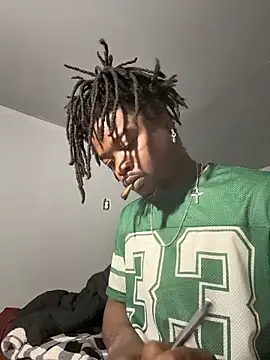 Snapshot of SluttyLyfe4L chatting on April 16, 2026, 10:05 am SluttyLyfe4L online show from April 16, 2026, 10:05 am