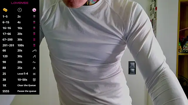 Snapshot of white_King9999 chatting on February 26, 2026, 4:28 pm white King9999 online show from February 26, 2026, 4:28 pm