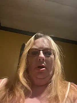 Snapshot of CherishWilliams chatting on July 7, 2026, 7:34 am CherishWilliams online show from July 7, 2026, 7:34 am