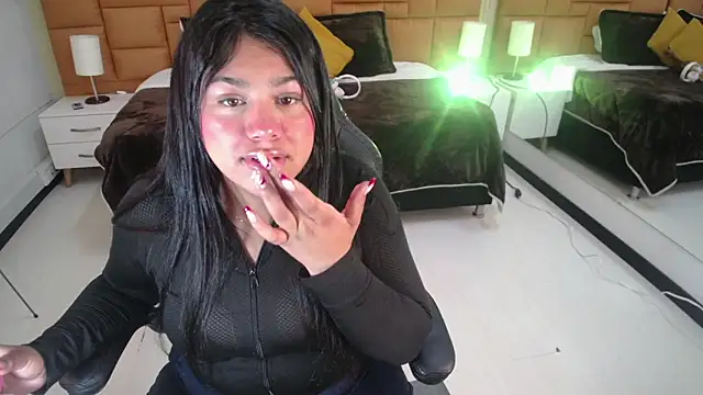 Snapshot of _Dulcinea_1 chatting on March 18, 2025, 11:08 am Dulcinea 1 online show from March 18, 2025, 11:08 am