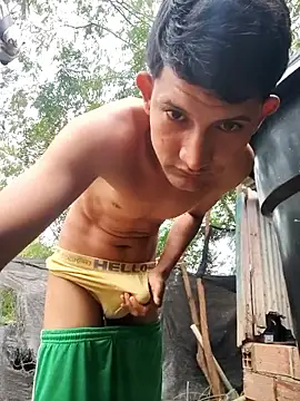 Snapshot of Valentinacuc chatting on February 19, 2026, 11:39 am Valentinacuc online show from February 19, 2026, 11:39 am