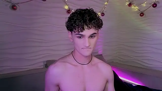 adam 21cm   online show from January 12, 2025, 4:40 pm