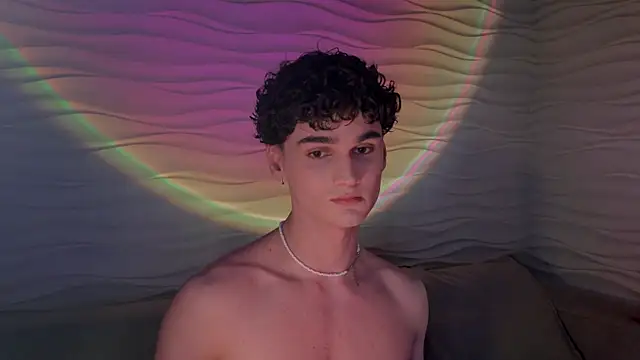 adam 21cm   online show from February 23, 2025, 4:35 pm