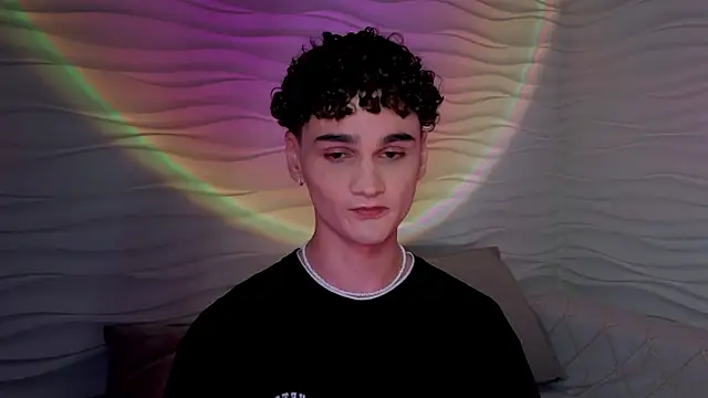 adam 21cm   online show from March 7, 2025, 4:33 pm