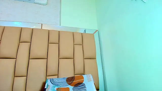 mss samy online show from September 11, 2025, 3:06 am