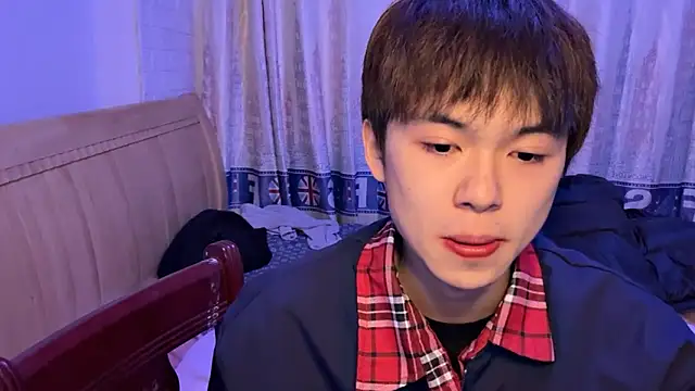 Snapshot of xiaottt1918 chatting on January 16, 2025, 3:35 pm xiaottt1918 online show from January 16, 2025, 3:35 pm