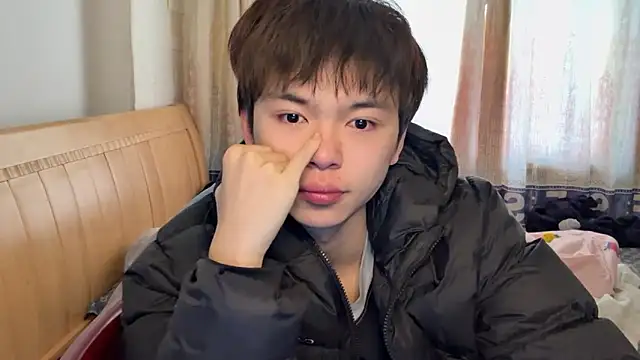 Snapshot of xiaottt1918 chatting on January 26, 2025, 5:34 am xiaottt1918 online show from January 26, 2025, 5:34 am