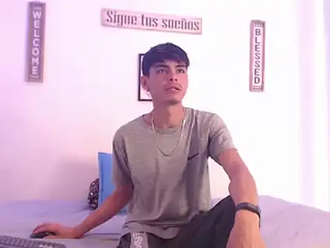 harrytomson 1 online show from December 27, 2024, 7:14 pm