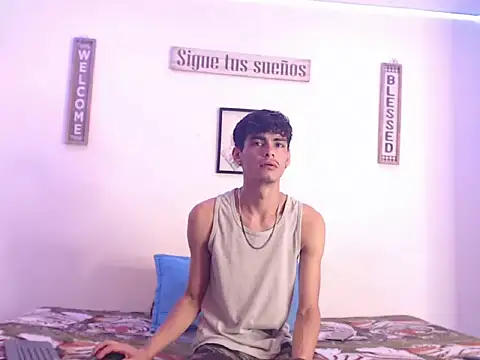 harrytomson 1 online show from January 21, 2025, 6:54 am