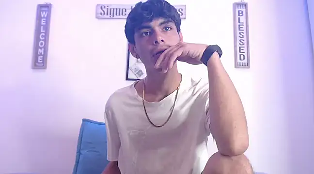 harrytomson 1 online show from February 18, 2025, 8:16 am