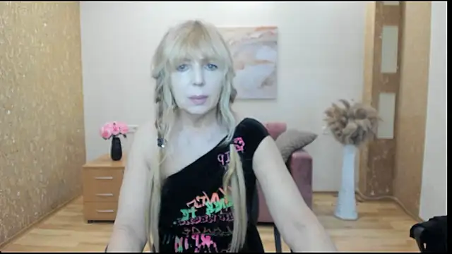 Anna Diax online show from March 6, 2026, 12:45 pm