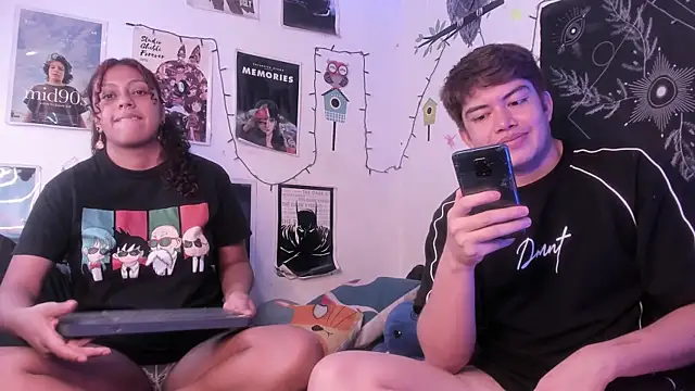 hothoneychile online show from October 25, 2025, 11:32 pm