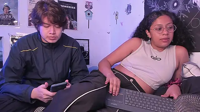 hothoneychile online show from March 21, 2026, 1:54 am