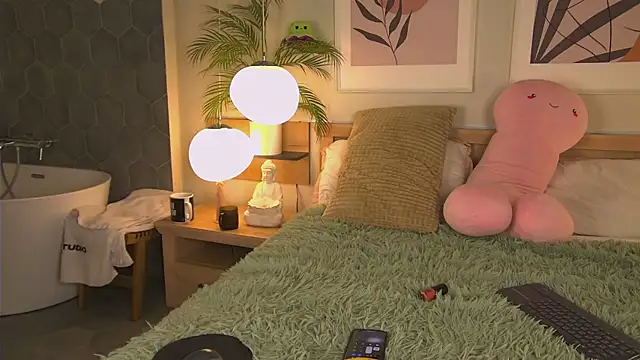 AshleyDouglas online show from February 10, 2025, 6:09 am