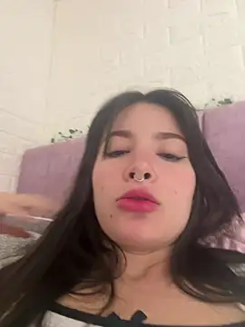 Snapshot of annaharper- chatting on December 14, 2024, 6:46 am annaharper- online show from December 14, 2024, 6:46 am