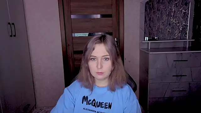 Kristy-Max online show from February 3, 2026, 11:32 pm