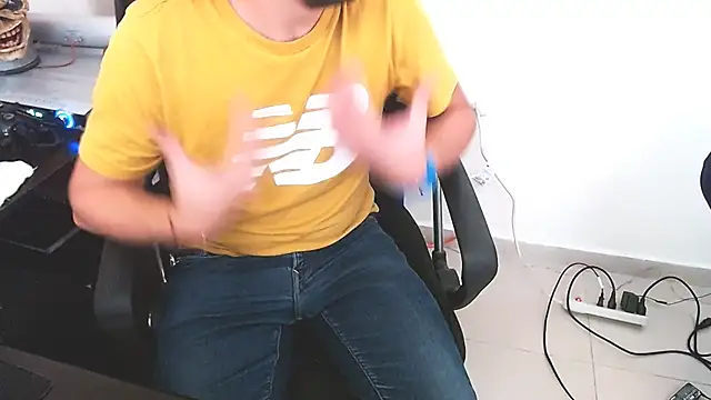 webothtwo online show from January 22, 2025, 8:59 pm