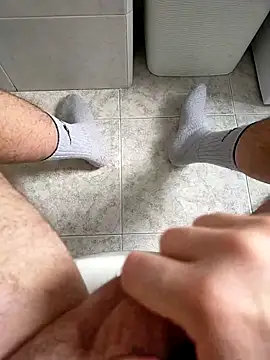 Snapshot of user_662 chatting on February 22, 2025, 9:56 am user 662 online show from February 22, 2025, 9:56 am