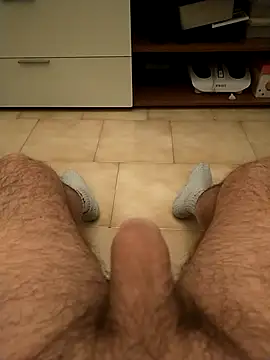 Snapshot of user_662 chatting on March 18, 2025, 6:15 pm user 662 online show from March 18, 2025, 6:15 pm