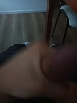 FKF2004 online show from April 13, 2026, 8:58 pm