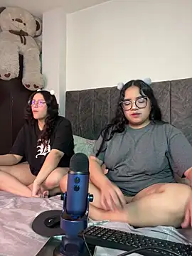 maddie-and-chelsea- online show from April 12, 2026, 9:14 am