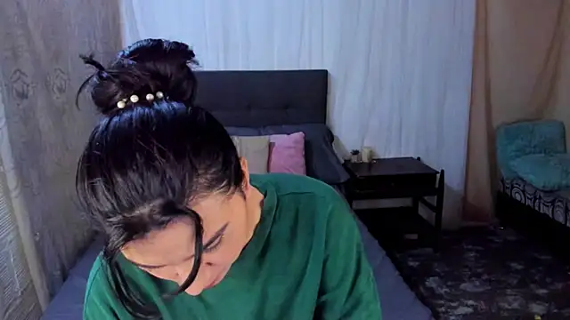 Judychase2 online show from January 24, 2025, 6:04 pm