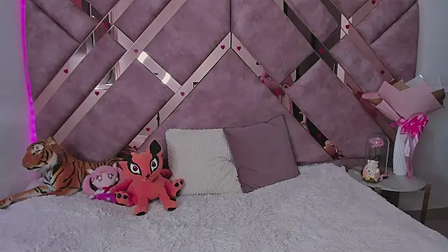 saori 9b online show from April 6, 2026, 7:48 pm