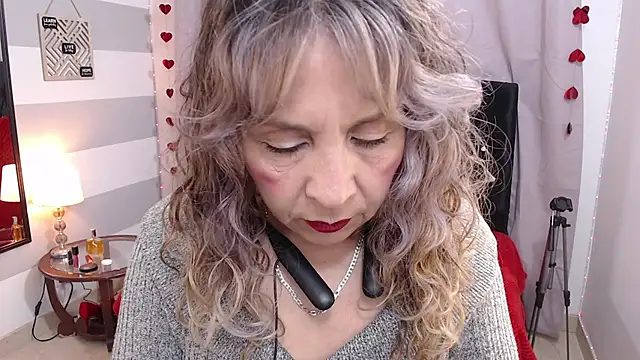 Afrodita sg online show from July 8, 2026, 1:37 pm