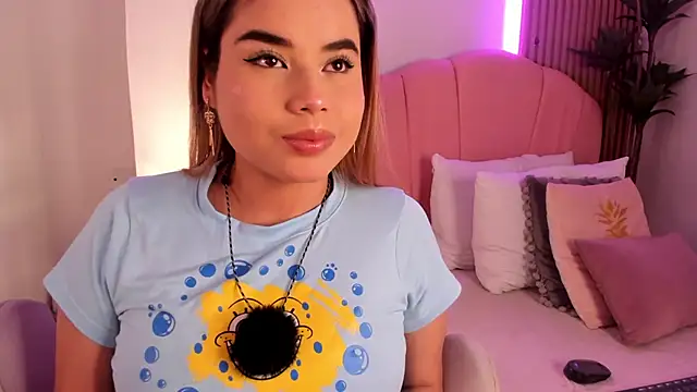 Snapshot of Victoria_vallejo_ chatting on February 21, 2026, 11:44 am Victoria vallejo online show from February 21, 2026, 11:44 am