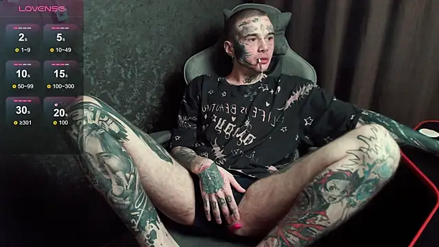 Snapshot of lonelycrystal chatting on September 30, 2025, 7:52 pm lonelycrystal online show from September 30, 2025, 7:52 pm