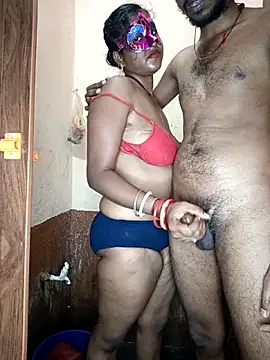 Snapshot of juhi06 chatting on April 1, 2026, 6:14 am juhi06 online show from April 1, 2026, 6:14 am